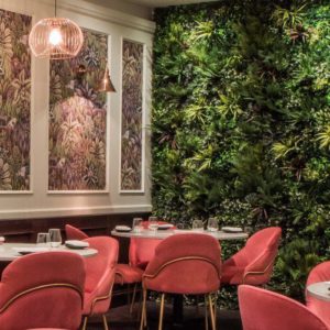 restaurant green wall design