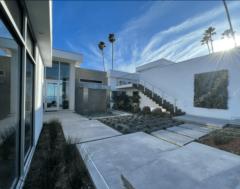 Bespoke artificial green wall in California