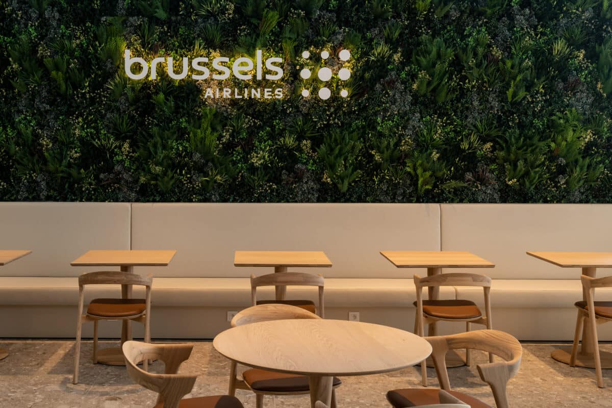 Artificial green wall for Brussels Airlines