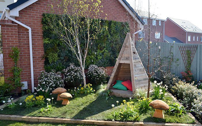 Artificial Green wall for surrounding wooden teepee